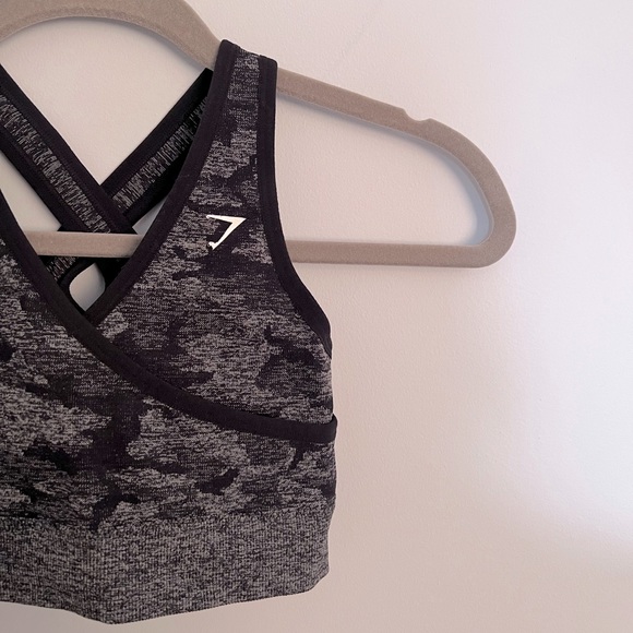 Gymshark - Camo Seamless Sports Bra - Picture 1 of 3